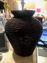 Load image into Gallery viewer, Wicker Lamp